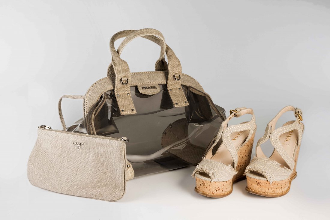 Prada: lot comprising a plastic transparent handbag (1 of 1)
