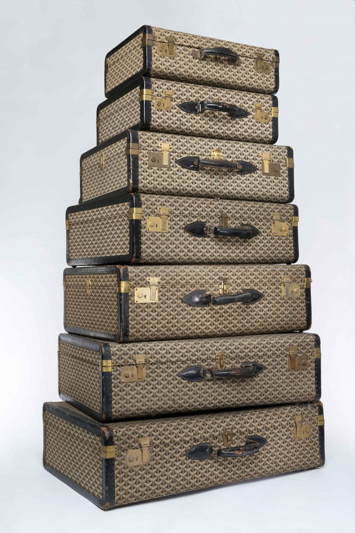 Goyard Paris 233 Rue Saint-HonorÃ¨: set of seven rigid (1 of 1)