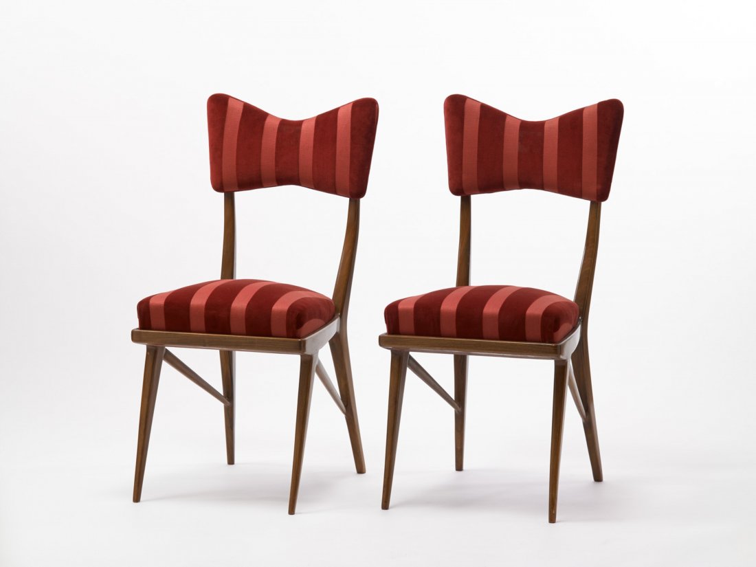 Due sedie alla maniera di Ico Parisi. Legno di noce e (1 of 1)