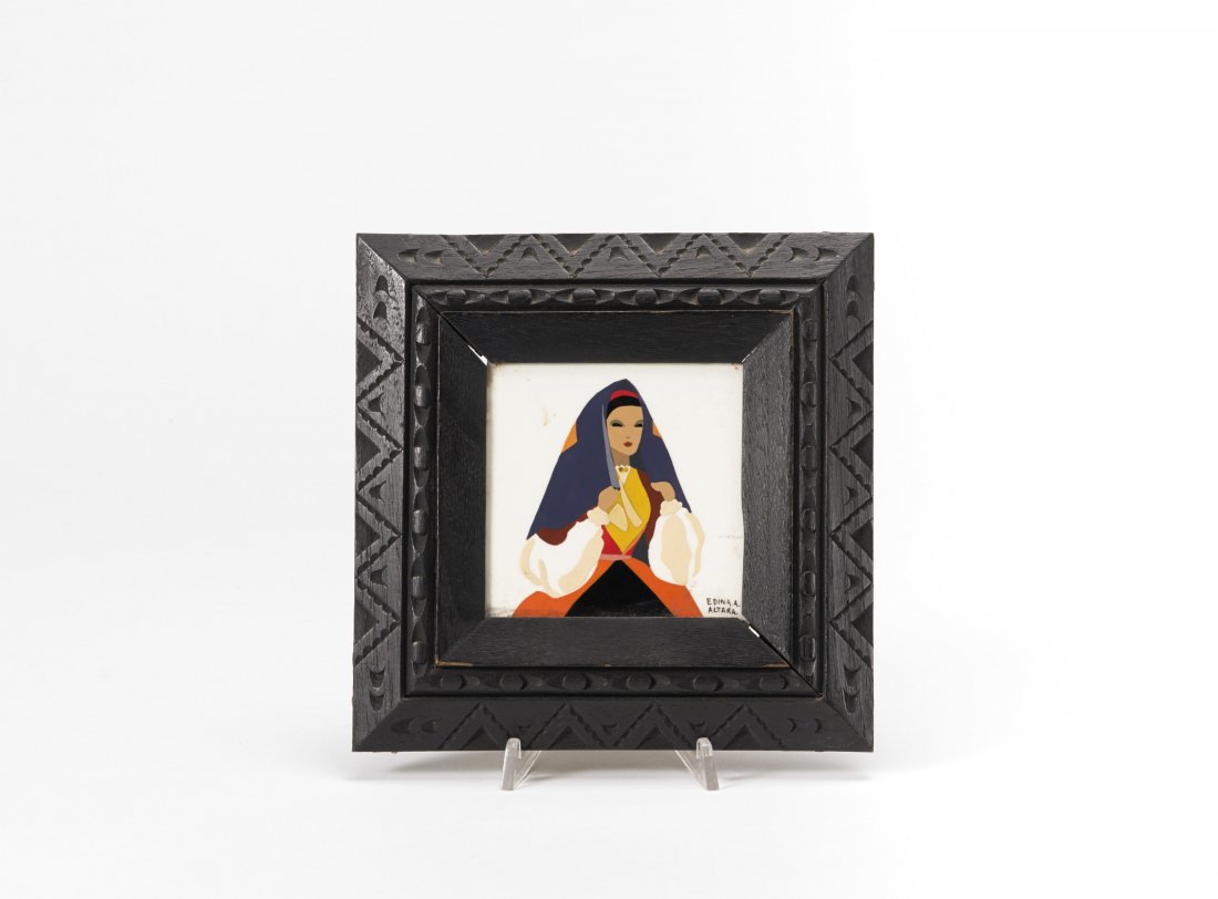 Edina Altara (1898 - 1983) - Mattonella in terracotta: Edina Altara (1898 - 1983) - Mattonella in terracotta dipinta invetriata raffigurante donna in costume sardo, anni 30 (cm 10x10 senza cornice). In cornice ebanizzata Provenienza: Collezione privata