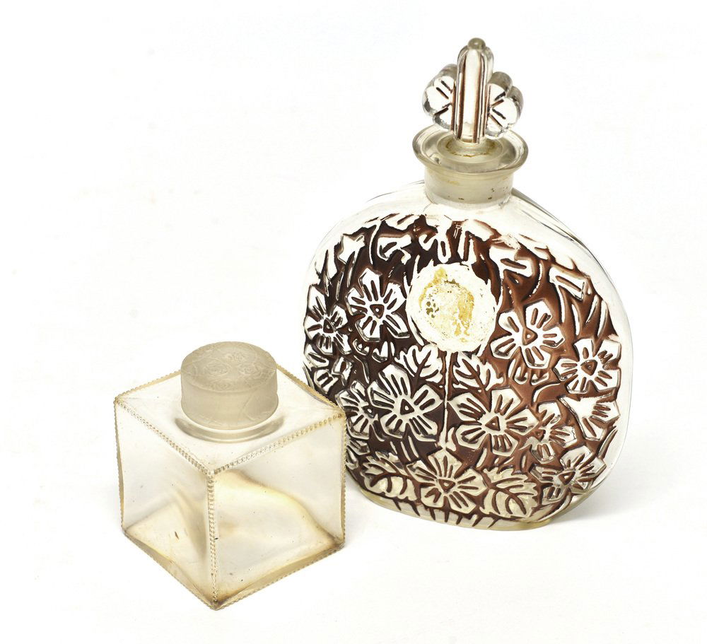 Lotto composto da due bottiglie portaprofumo di (1 of 1)