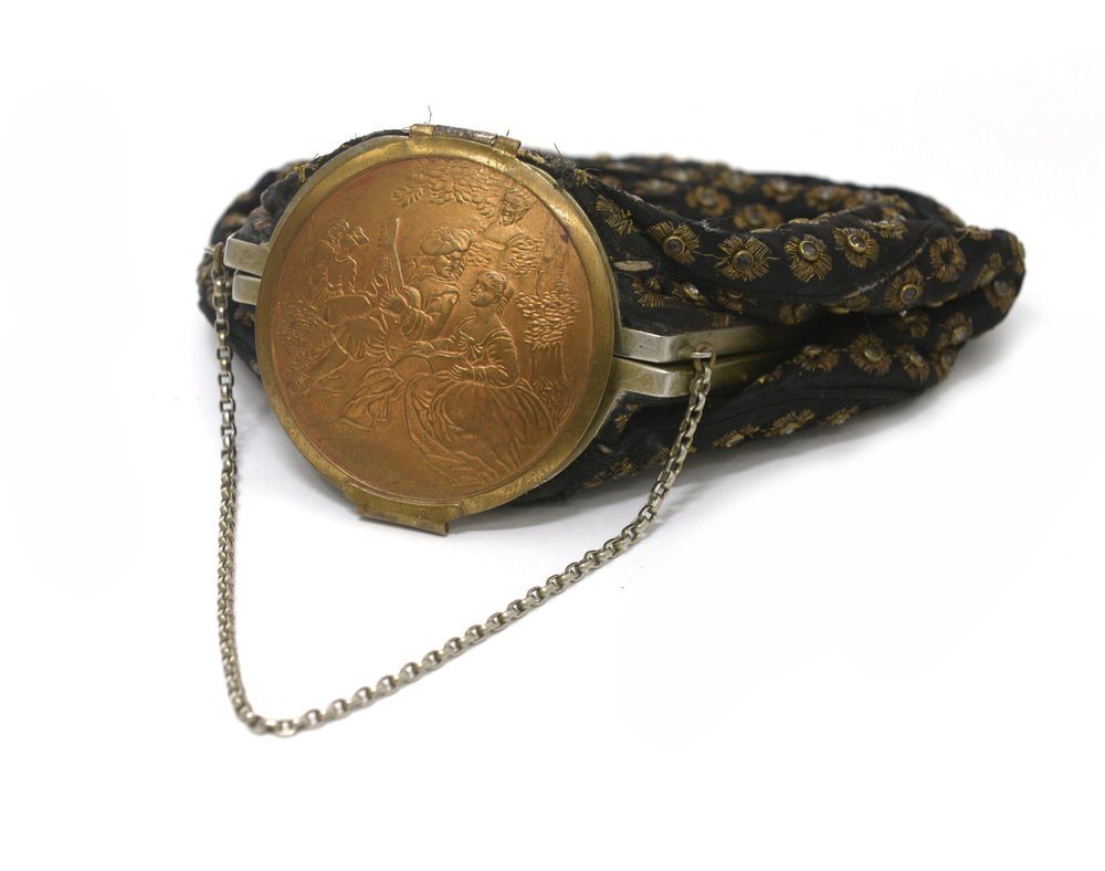 Piccola borsa in tessuto nero con strass centrati su (1 of 1)