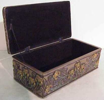 Art Nouveau style lidded box with a beauty and  - 3
