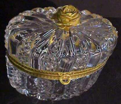Oval Crystal box with gilt metal mounts, rose fi - 2