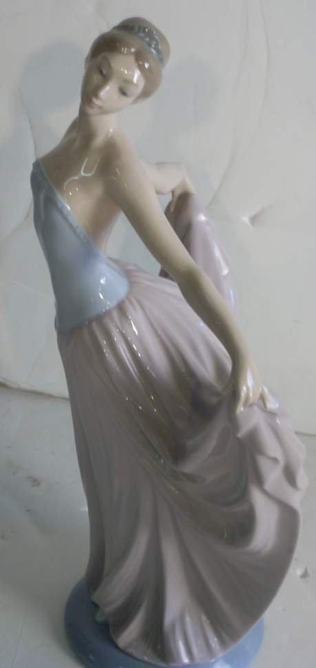 Lladro figurine of a maiden with draped gown, 12 - 2