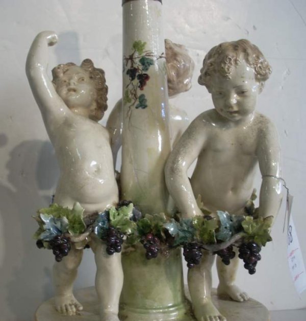 Figural Majolica table lamp, cherubs with grape - 2