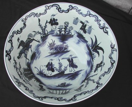 Pair of late Qing Dynasty blue and white large por - 5