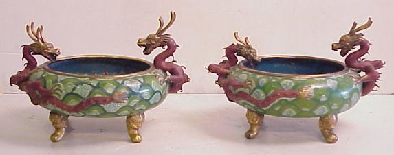 Pair of Chinese cloisonnee footed bowls with dra