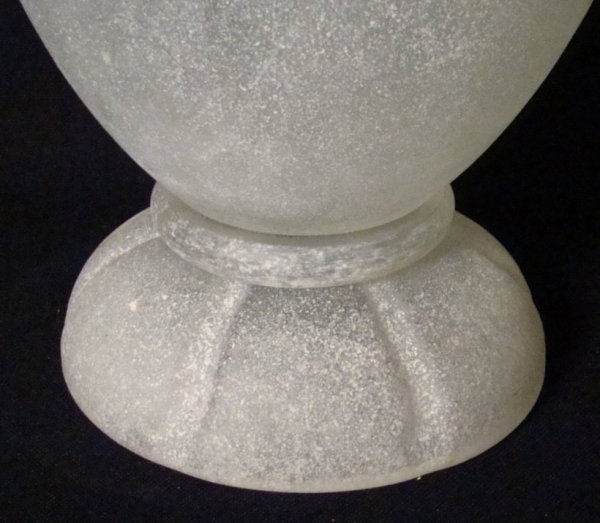 Karl Springer art glass urn , third quarter of 2 - 3