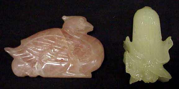 2 CARVED HARDSTONE PIECES: ROSE QUARTZ BIRD (4" X
