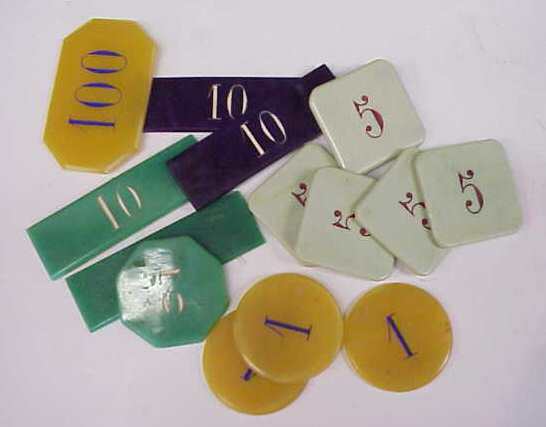 LOT BAKELITE POKER CHIPS, MAHOGANY CASED, CIRCA - 2