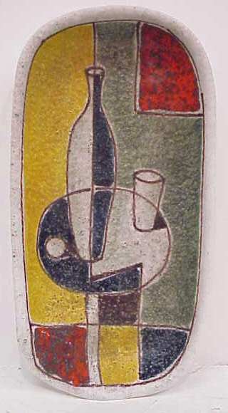 RAYMOR POTTERY DISH DEPICTING A STILL LIFE, BASE: RAYMOR POTTERY DISH DEPICTING A STILL LIFE, BASE MARKED R75 RAYMOR ITALY, 1 1/2"H X 10 1/4" X 5 1/4" (NO CHIPS OR CRACKS)