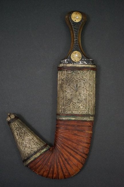 arabian antique Yemeni Jambia , Islamic Arabic dagger: old Yemeni Jambia , good conditionØ¬Ù†Ø¨Ù‡ ÙŠÙ…Ù†ÙŠÙ‡ Ø¹Ø±Ø¨ÙŠÙ‡ Ù‚Ø¯ÙŠÙ…Ù‡Arabic , Islamic , Middle East