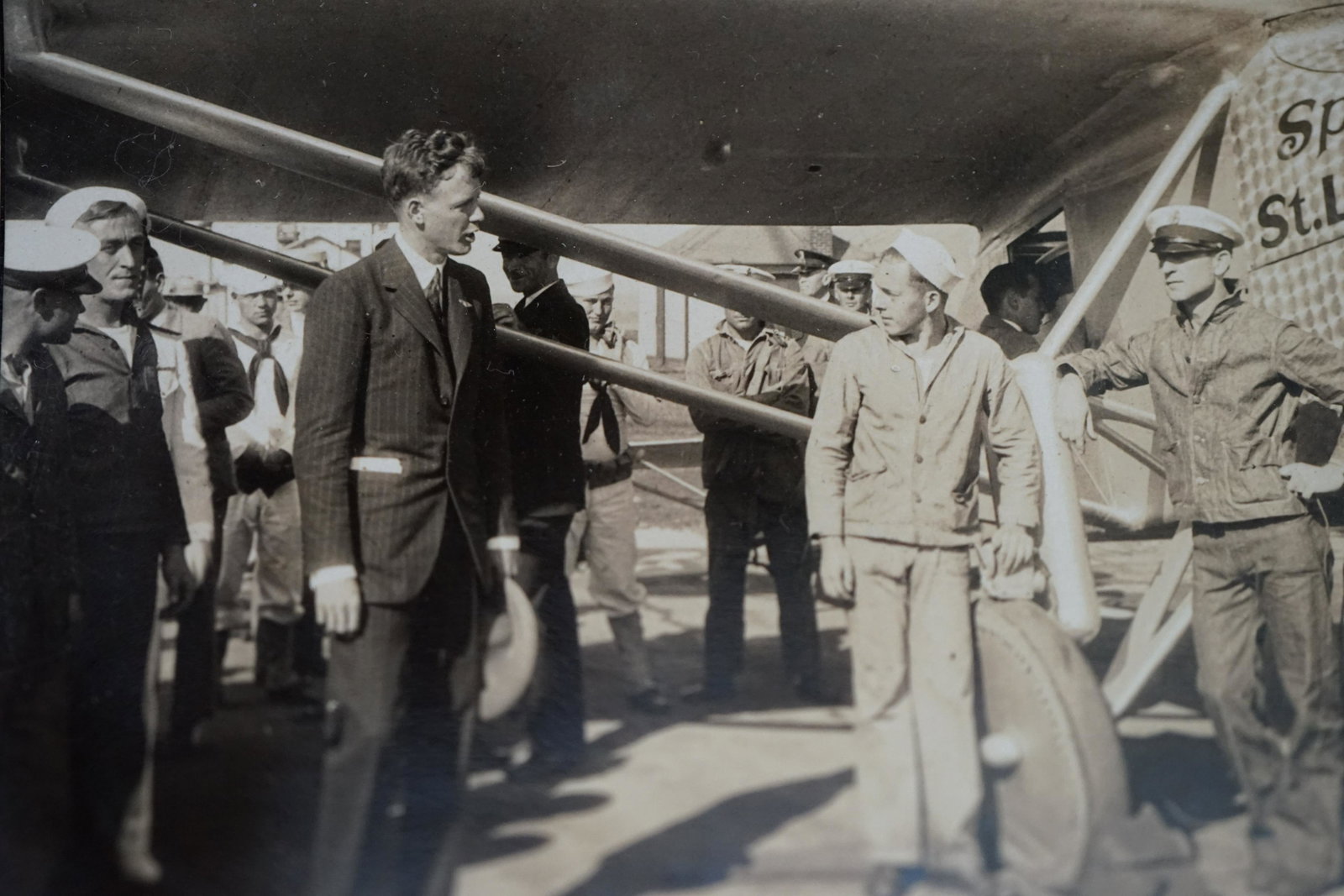 real photo 1927 ,USA pilot fly 3500 mile to paris: Charles A. lind-Bergh , mail American pilot,fly from New york to Paris.very rare photo