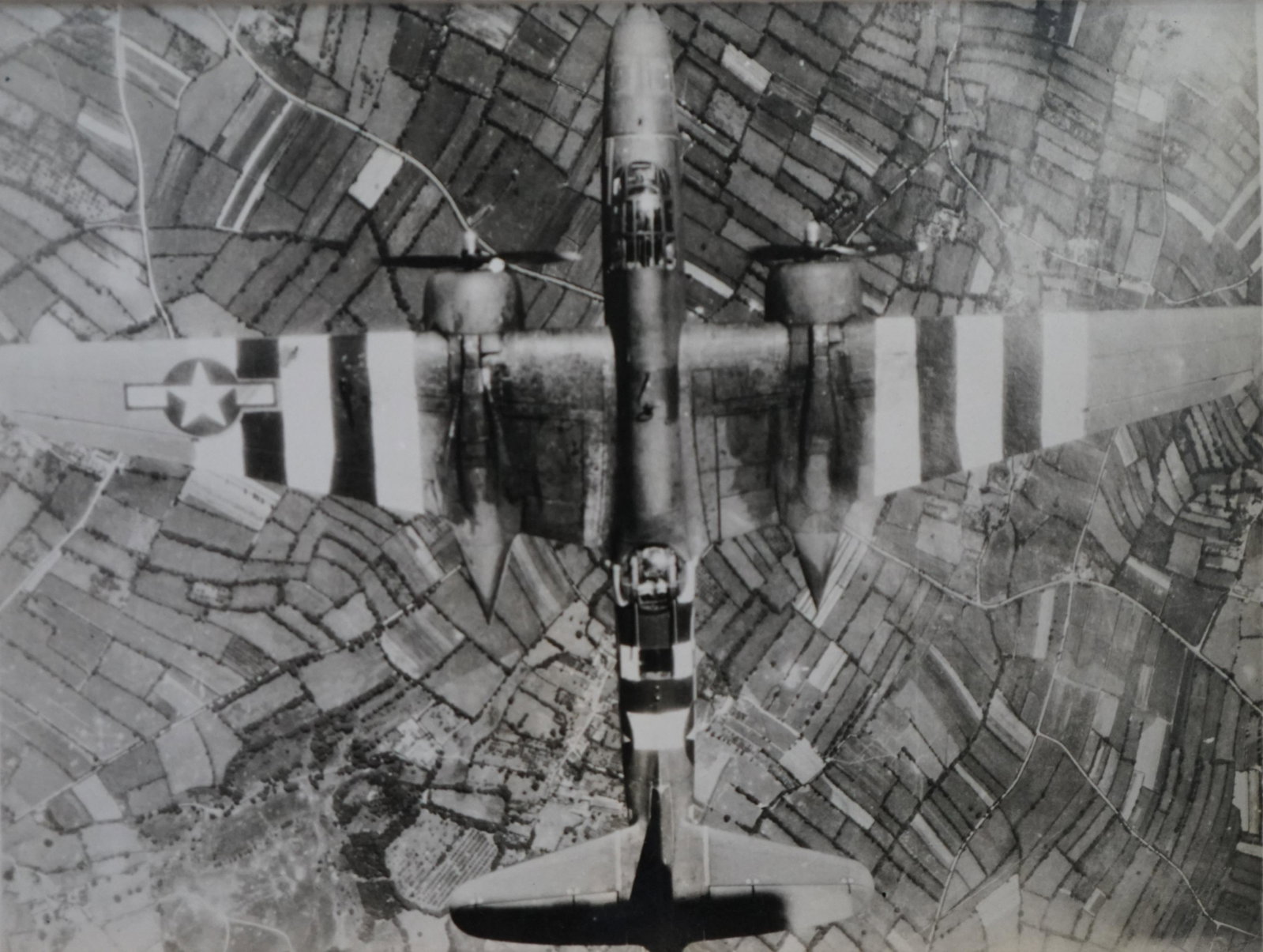 lot of 5 very rare real photos world war Air force: lot of 5 real photos taken by a USA pilot,very rare and unique
