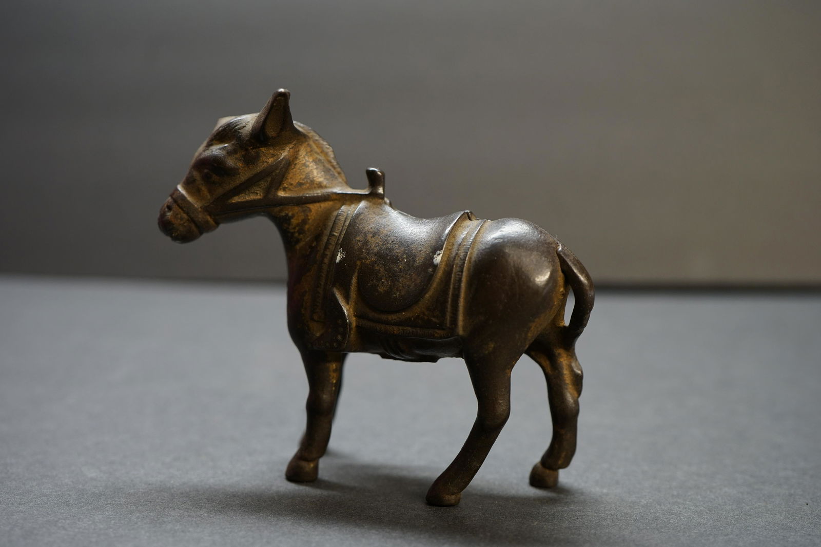 1920-1930 donkey bank , cast iron (1 of 9)