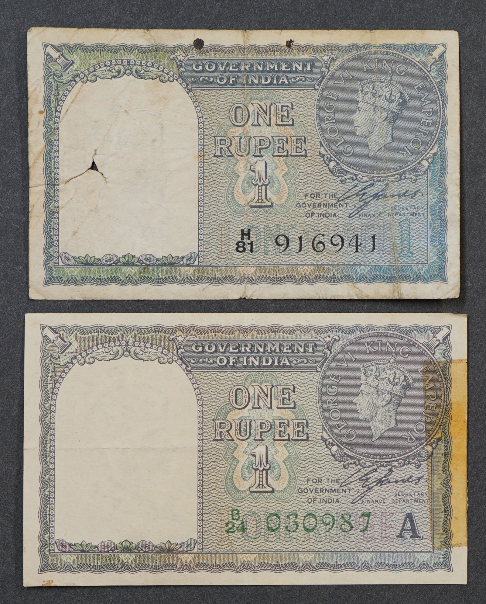 LOT OF 2 ,ONE RUPEE , GOVERNMENT OF INDIA (1 of 3)