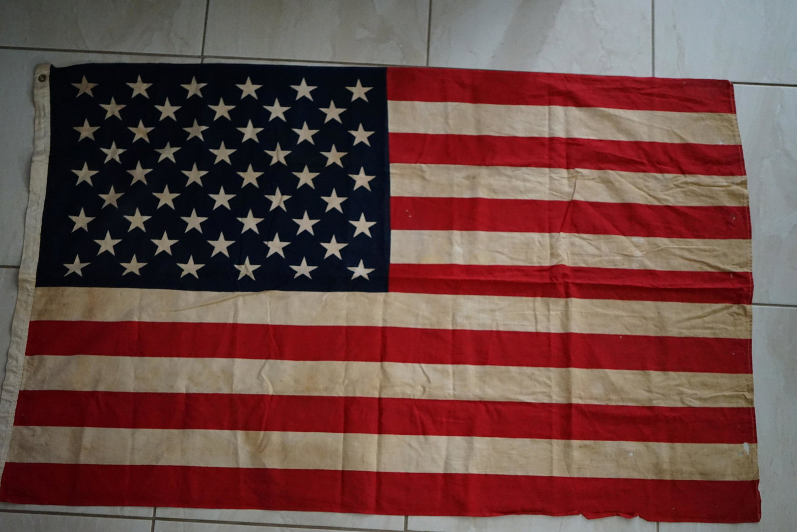 American flag: American flag , bad condition, see photos, Please see all photos provided as part of condition and description, please carefully read our terms of sale, shipping information, and request any condition