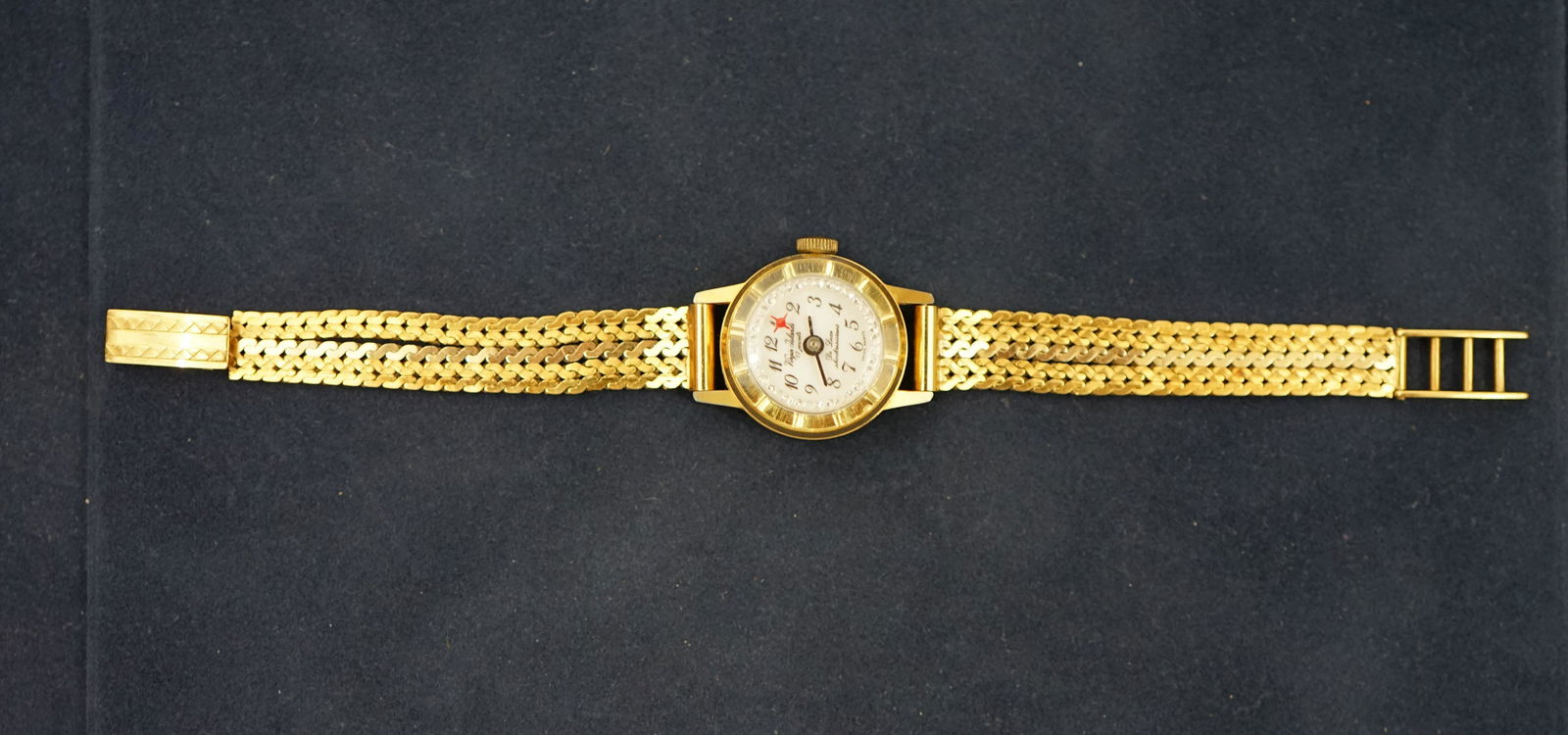 Virginia Islands 17 Jewel watch with 18k watch bracelet marked 750 (1 of 13)