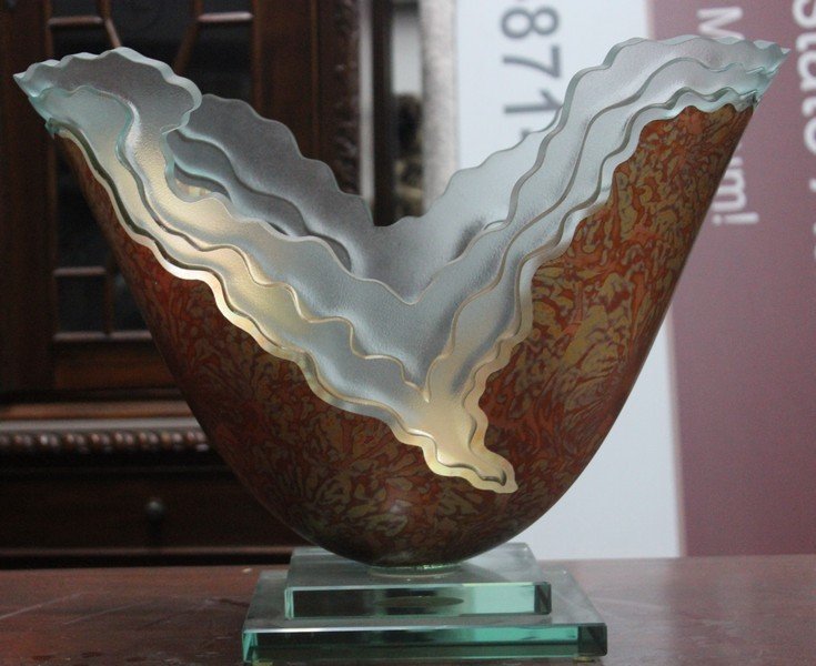 23Kt Gold Leaf & Crystal Vase by Olga P.: 23Kt Gold Leaf and Crystal Vase, Hand Signed by the sculptor Olga Pankova (Better Known as Olga P.) Size Approx. 10 x 14 x 14 Inches