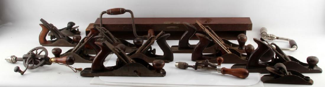ANTIQUE PLANE LEVEL & DRILL LOT STANLEY BAILEY ETC: Includes a 7 J.C.M. Boston Level with box, Millers Falls Co. drill, a second millers hand crank drill, and one more small hand crank drill, unmarked No. 5 plane, Stanley Rule & level Co. marked No. 10