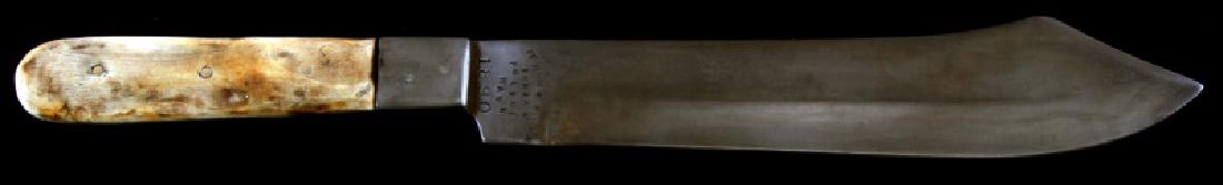 13 IN FT ROBINSON INDIAN POLICE HAWK KNIFE W BONE: 13" knife with full tang bone handle grip marked with "Fort Robinson Indian Police Hawk 1890" near base. Very nice condition - little to no wear. Unauthenticated. Sold "as is".