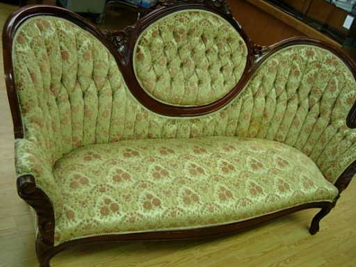 Victorian Kimball Parlor Sofa Medallion Loose
