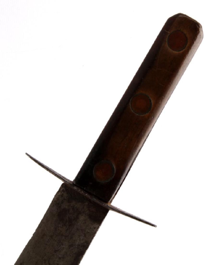CIVIL WAR CONFEDERATE SIDE KNIFE WITH SHEATH: Southern side knife with 8 1/4" blade, and measures 12 3/4" overall. With a single-edged spear point and iron crossguard, as well as a rosewood grip held by three copper rivets. Sheath is solid copper