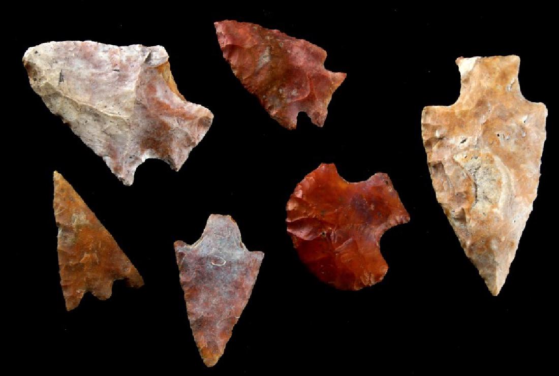 LOT OF 6 ARCHAIC FLORIDA ARROWHEAD POINTS: All north Florida surface collected arrowheads, includes a 2 inch Hernando, 1.5 inch hafted scraper, a Newnan and others.
