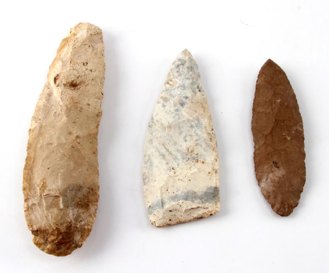 3 ARCHAIC TO MISSISSIPPIAN BLADE KNIFE POINTS: Lot includes: 6.75 chert hoe from Missouri, marked Johnson with broad flaking and thick, 4 3/8 inch Nodena with broad flaking and patina wear, and 4.75 inch Lamine knife from Missouri made from white