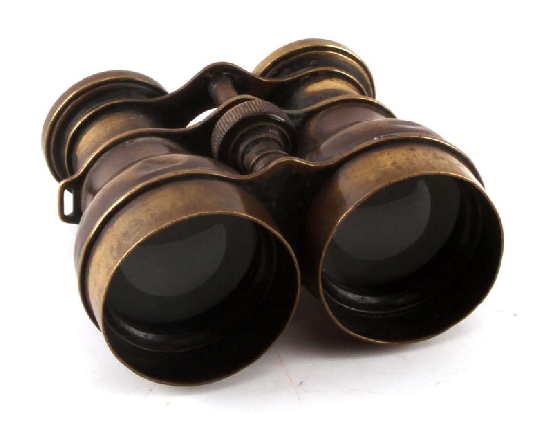 UNMARKED CIVIL WAR BRASS BINOCULAR FIELD GLASSES: Confederate brass binocular field glasses most likely French but unmarked. They are in good condition with clear lenses and fully functional. There is some minor denting and wear consistent with age.