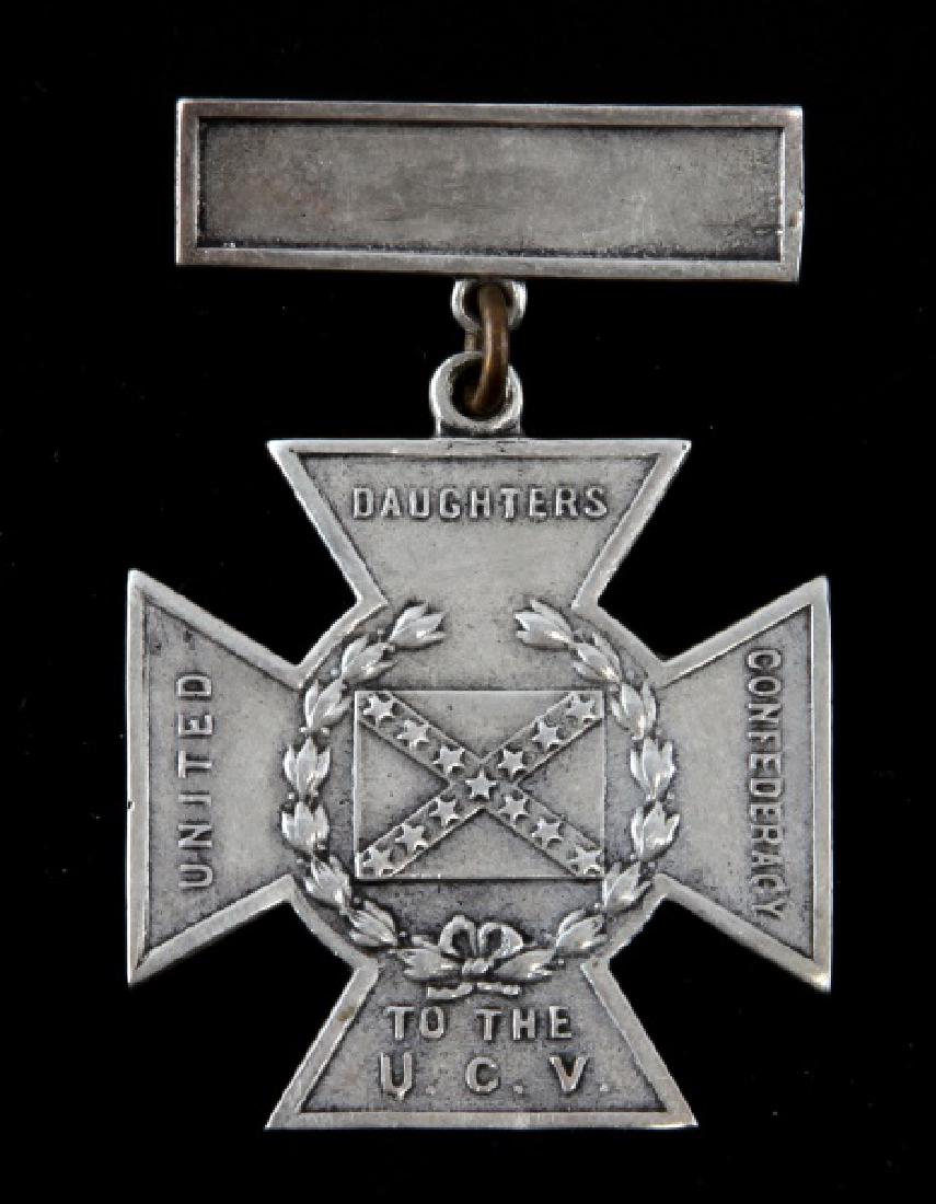 SILVER CAST OF SOUTHERN CROSS OF HONOR: Marked "Deo, Vindice, 1861,1865. Overall in very good condition.