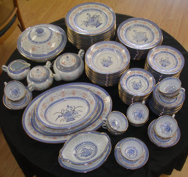 LOT OF 85 RICE PATTERN CHINA W SERVING BLUE WHITE