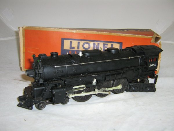 LIONEL LOCOMOTIVE 2055 NEAR NEW IN ORIGINAL BOX  - 2