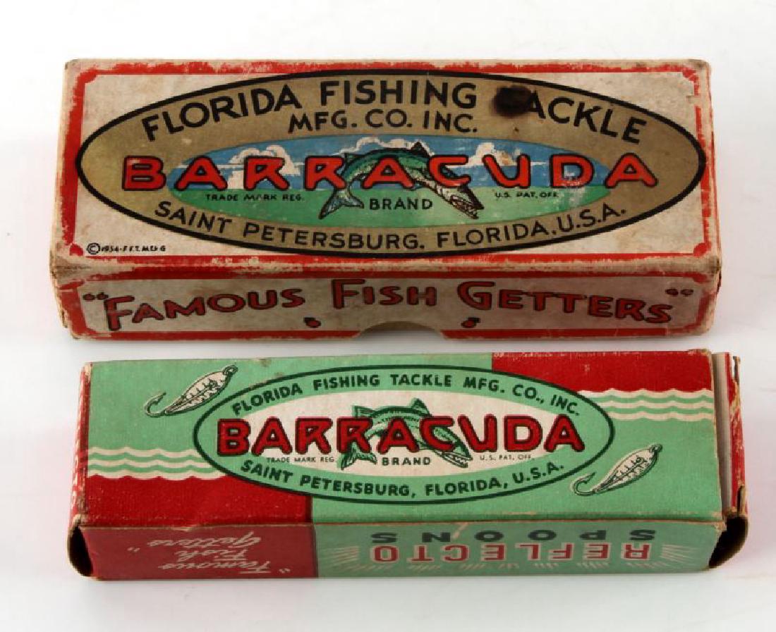 FLORIDA FISHING TACKLE BARRACUDA FISHING LURE LOT: With original 1950's boxes Reflecto spoon and painted lure.