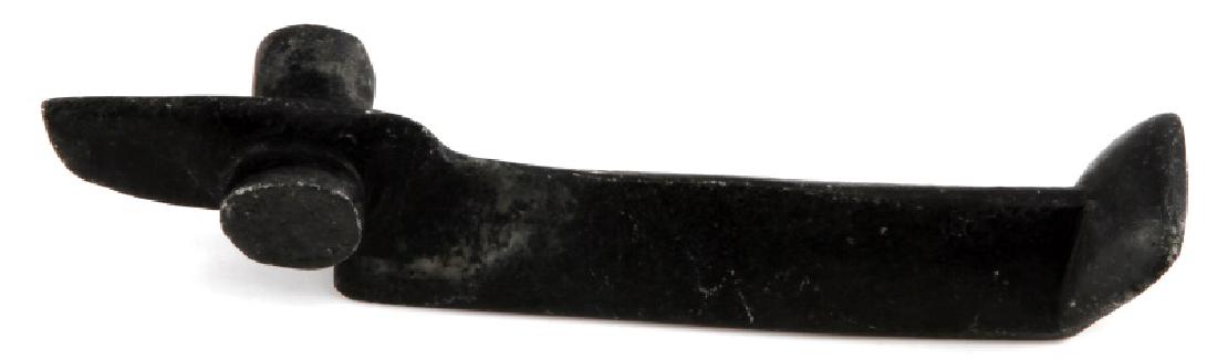 NATIVE AMERICAN PORPHYRY POP EYE BIRD STONE: Length 7 by 1 1/4 inch black porphyry Pop Eyed Bird stone in very good condition.