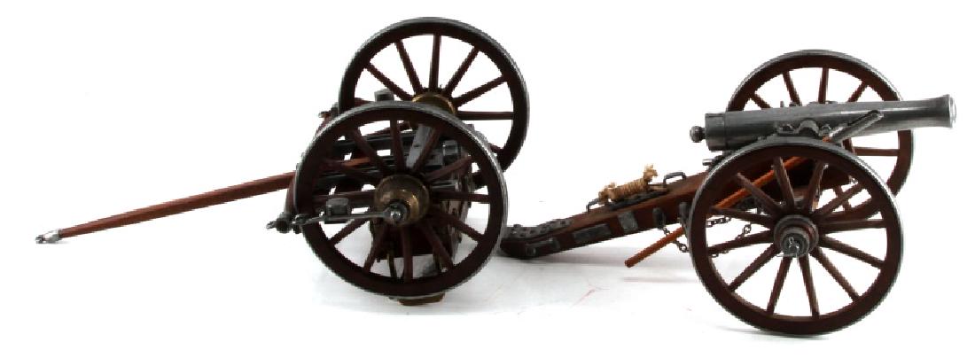 CIVIL WAR CANNON MODEL DAHLGREN BOTTLE GUN 1861: Metal and wood 15" Civil War 1861 Dahlgren cannon model. Extremely detailed. VG condition.
