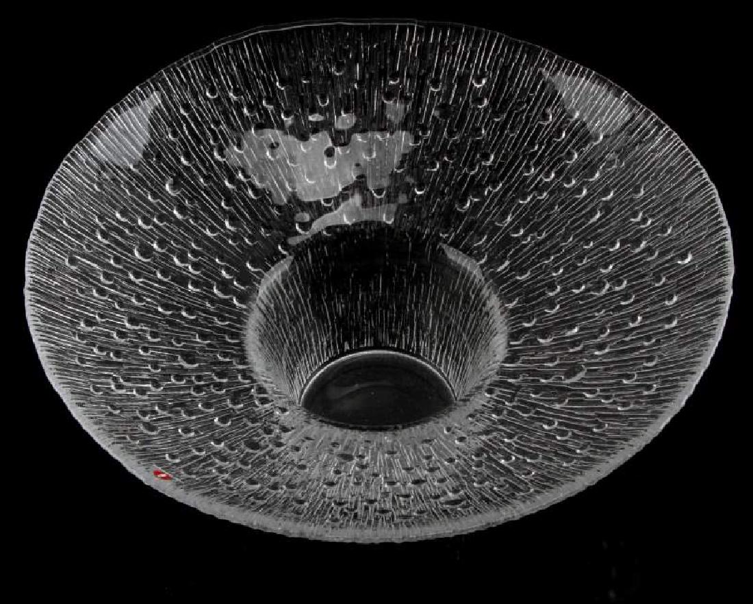 TAPIO WIRKKALA SIGNED SCANDINAVIAN ART GLASS BOWL: Model "Paadar",signed on bottom Tapio Wirkkala 3440, Iittala. Measurements: 29cm diameter, height of 14cm. There are no apparent chips and label remains intact.