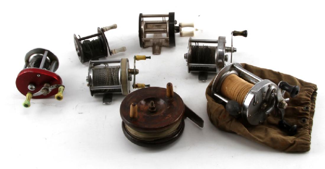 ASSORTED SHAKESPEARE & SEAR BAIT CASTING REEL: Assorted lot of Shakespeare and Sear bait casting reels. 3 Shakespeare's includes Triumph 1958 model FK , Direct Drive No. 1924 model FK, and Service 1946 model FF. All 3 are in good working conditon.