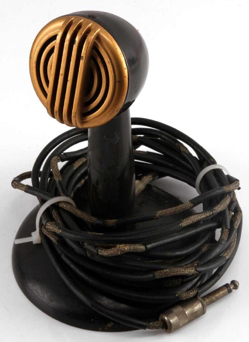 ANTIQUE METAL & PAINTED CHROME DESK MICROPHONE: Vintage metal & painted Chrome desk microphone model number C-2644 Serial Number: R64516. Item is in good condition despite some deterioration to paint as well as electrical cord which is intact but m