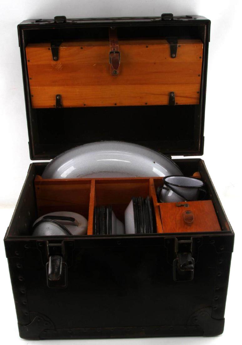 WWII US ARMY OFFICERS PORTABLE FIELD MESS KIT Jul 12, 2018