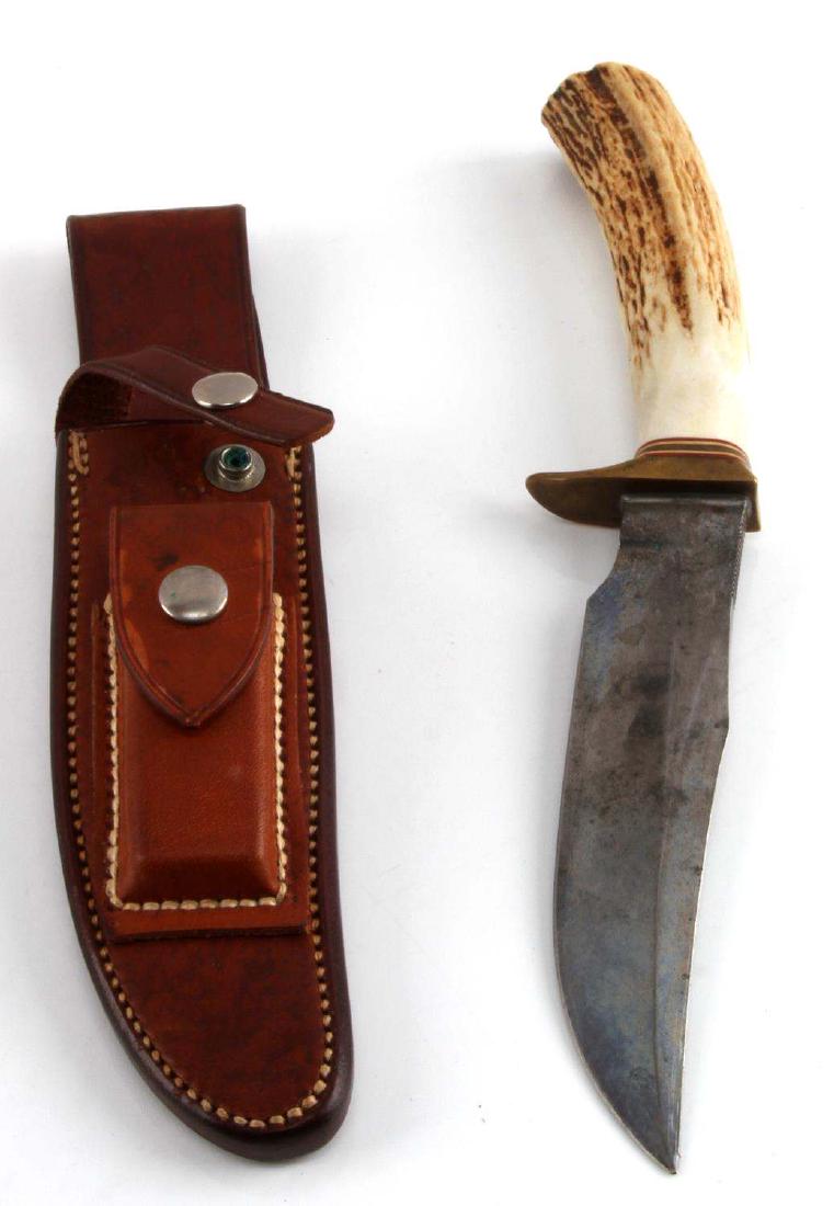 RANDALL MODEL 3 6" STAG COMPASS KNIFE W SHEATH: Vintage Randall model 3 "Hunter" field knife. Blade measures 6" in length and shows minor tarnishing as expected with age. Stag handle and brass hilt. Base of handle displays built in compass. Include