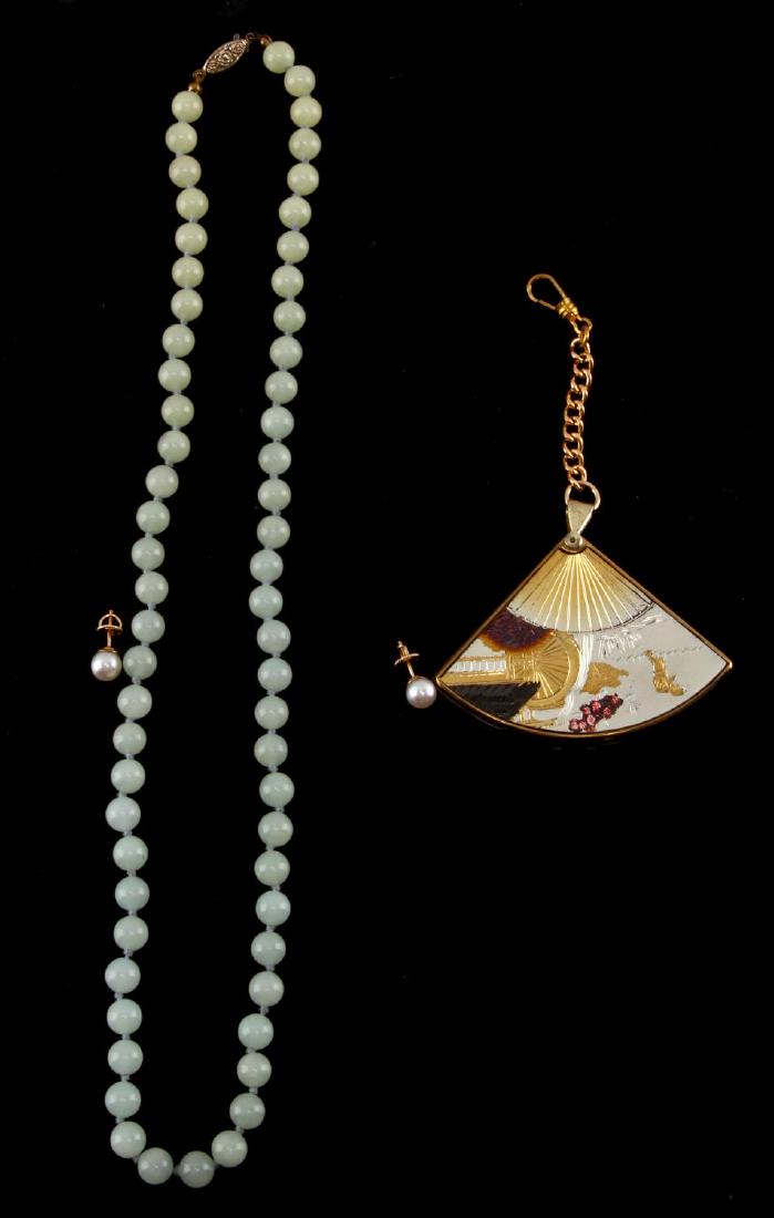 CELADON JADE BEAD 14KT GOLD PEARL STUDS & COMPACT: Very nice lot of Oriental jewelry pieces: first 23 inch celadon jade bead (8mm) necklace, next 7mm pearl in 14kt gold screw tipped setting and last a vintage Asian themed compact key chain.