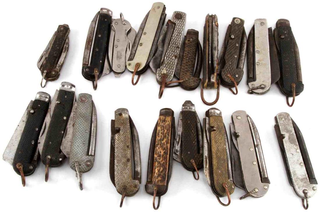LOT 1930'S MARLIN SPIKE JACK KNIFE CASE SHEFFIELD: Lot of 19 1930's Marlin Spike Jack Knives. Medium to Large Size. In Decent Shape, Some Corrosion Present on Some Knives. UEW273