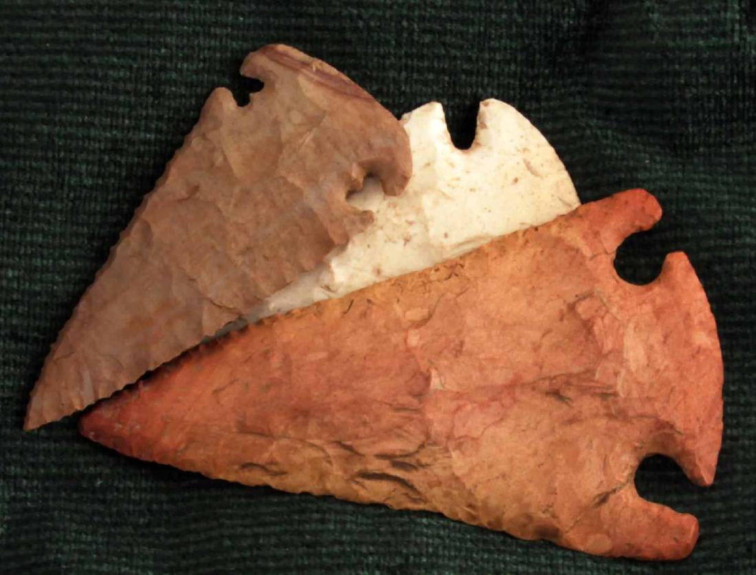 3 NATIVE AMERICAN PALEO BLADE POINT ARROWHEAD LOT: This lot contains 3 Native American slate corner-notched blades or points from the archaic period. The largest measures 4 and 1/2" in length and the smallest measures just over 3". Items are in very g