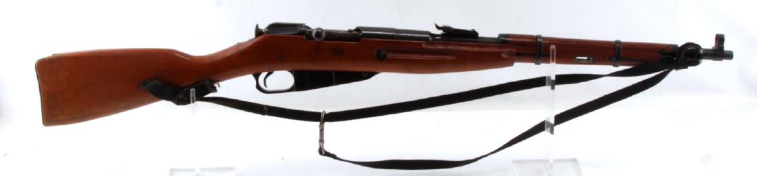 MOSIN NAGANT M91 BOLT ACTION CARBINE RIFLE 7.62X54: Full wood stock, blued steel, Soviet crest, 1948r, serial number, and other marks to top of barrel, barrel measures 20.5 inches long, very dark bore but clear, serial no. also marked to bolt, butt pad