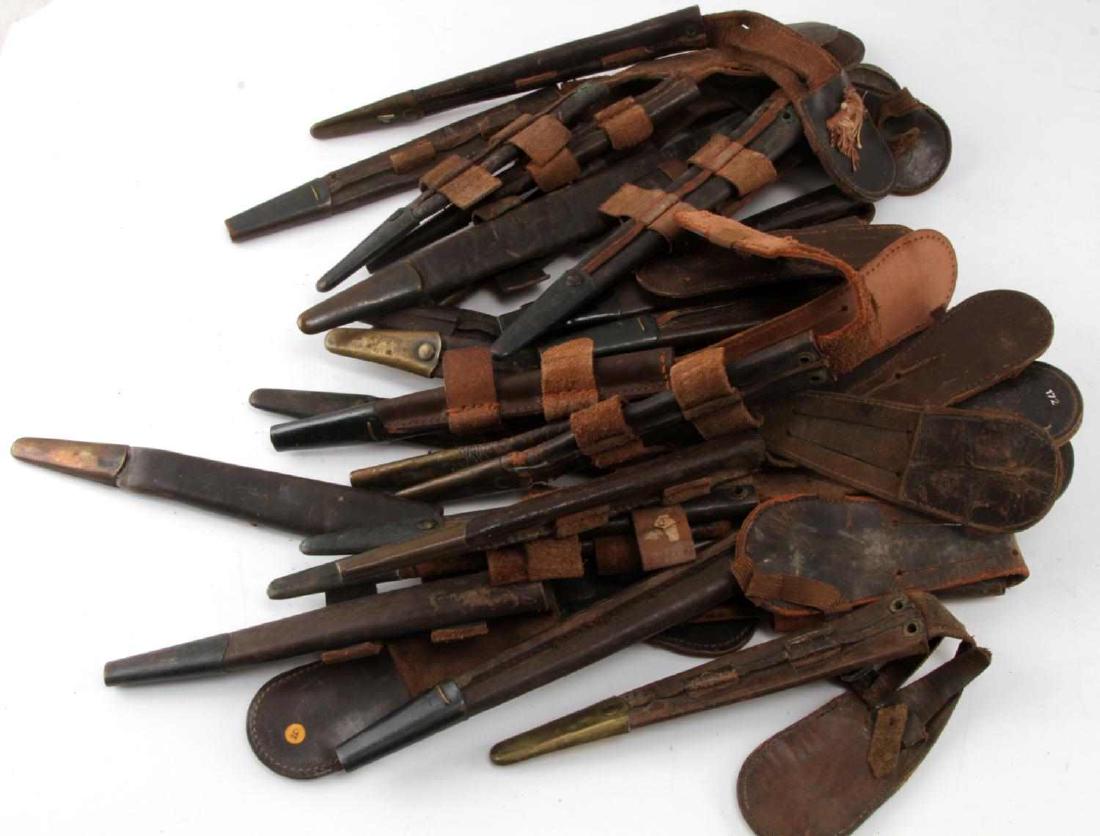 25 BRITISH WWII FAIRBAIRN SYKES LEATHER