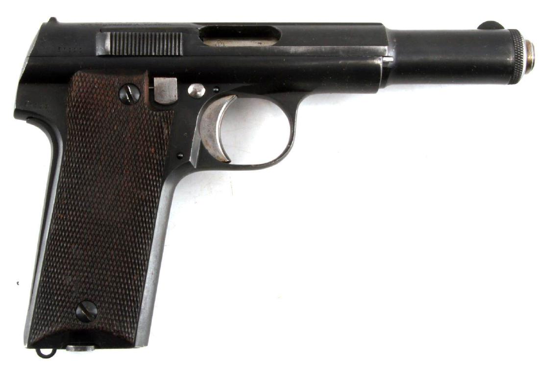ASTRA MODEL 600 43 SEMI AUTOMATIC 9MM PISTOL: Astra Model 600/43 9mm pistol. WWII era Semi automatic. Barrel length is 5.25". One 8rd. magazine. Blue finish and checkered walnut grips, and a clean bore. Condition is very good. Requires FFL or C&R