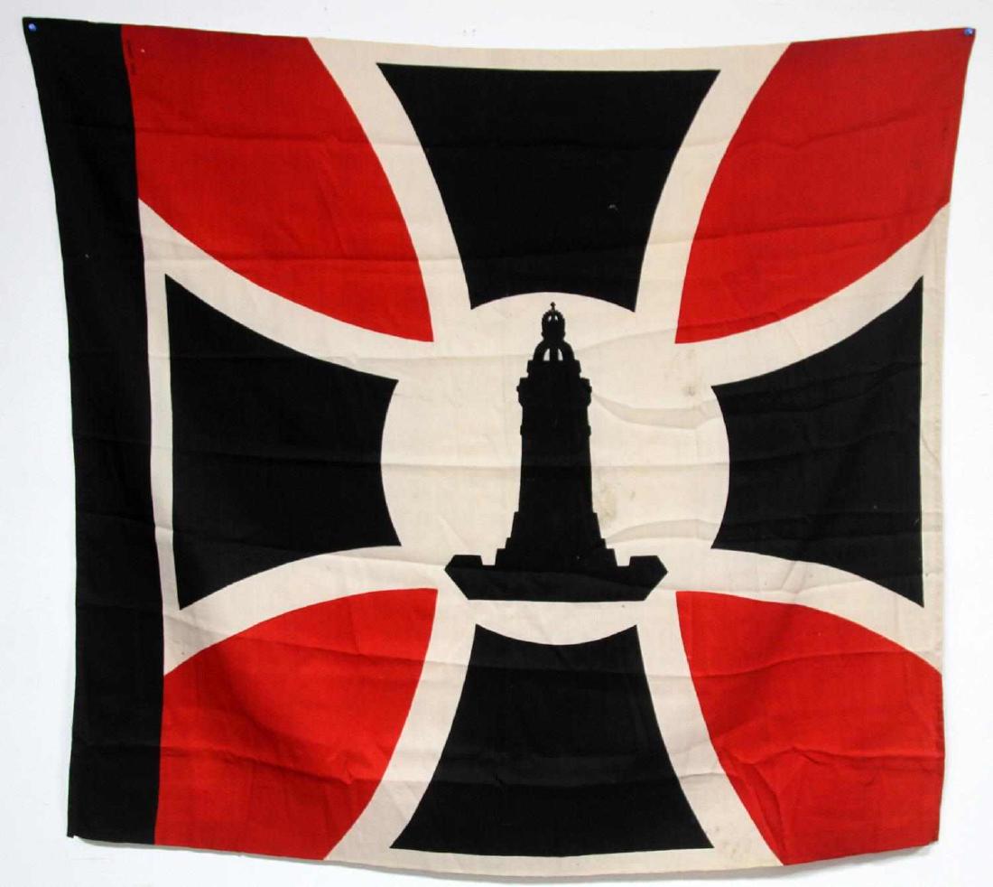 WWI IMPERIAL GERMAN VETERANS ASSOCIATION FLAG: This is a WWI German Veteran's Association flag used in the 20s-30s. It measures 55" L X 49" W and is in good condition. The flag still has great color but slight mothing is present. The upper left co