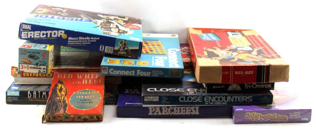 12 VINTAGE BOARD GAME LOT IDEAL ERECTOR & MORE: This lot includes 12 vintage board games and toys including: Ideal Erector Maxx Steele Robot Specialized Construction Set, D-Day Normandy Invasion board game, Risk, Bas-ket Ping Pong, Parcheesi, Tiddl